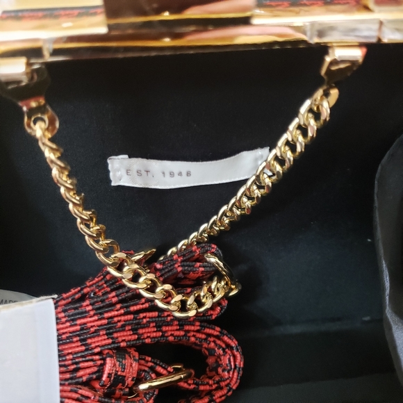 C Est.1946 mini Houndstooth handbag radiant red - Picture 11 of 16